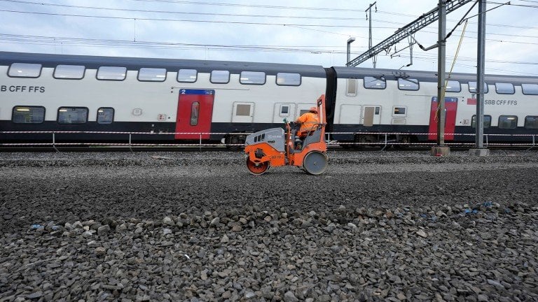 Hamm compact rollers in railway construction